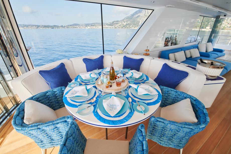 yacht Coral Ocean