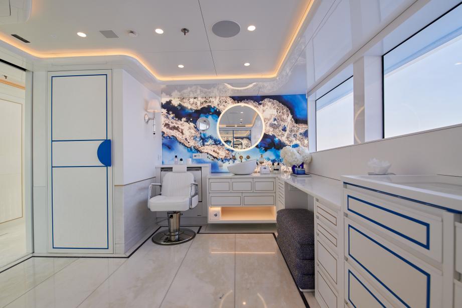 yacht Coral Ocean