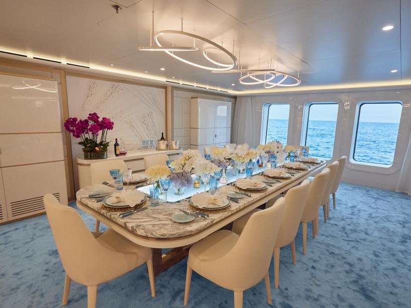 yacht Coral Ocean