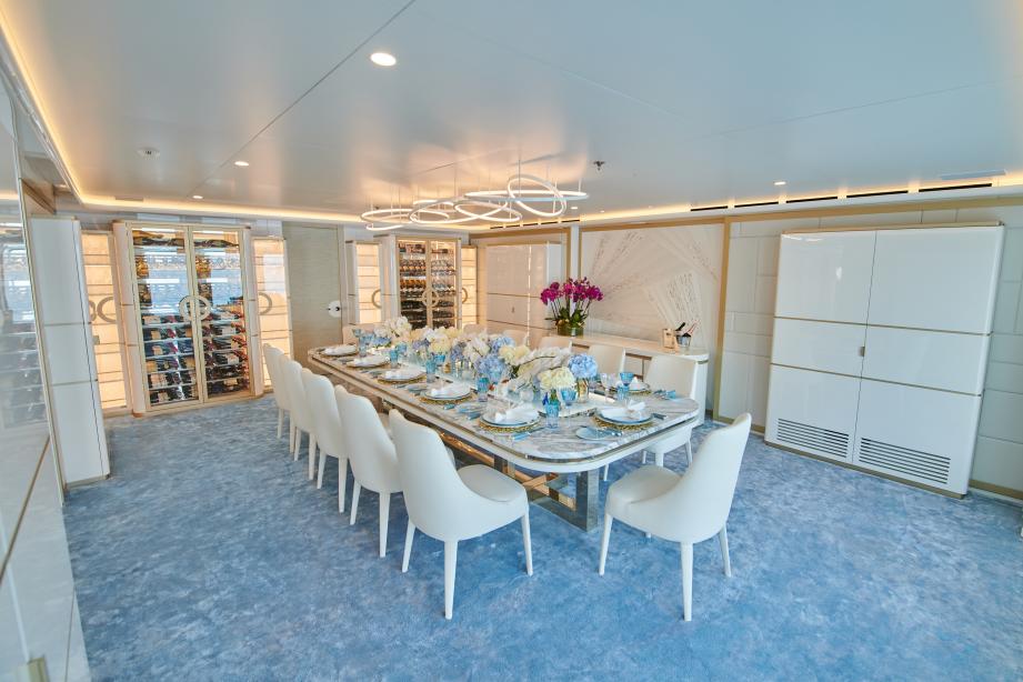 yacht Coral Ocean