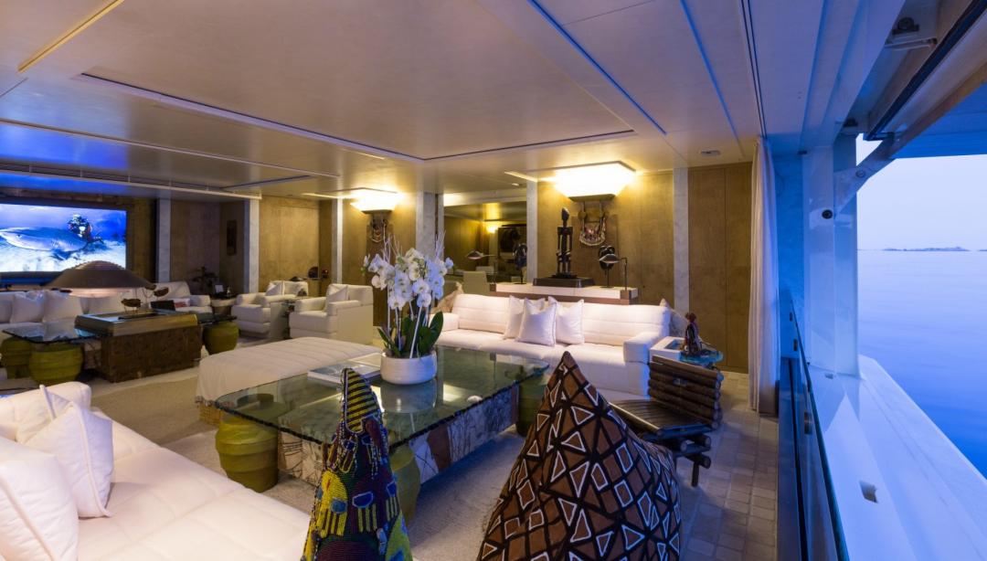 yacht Coral Ocean