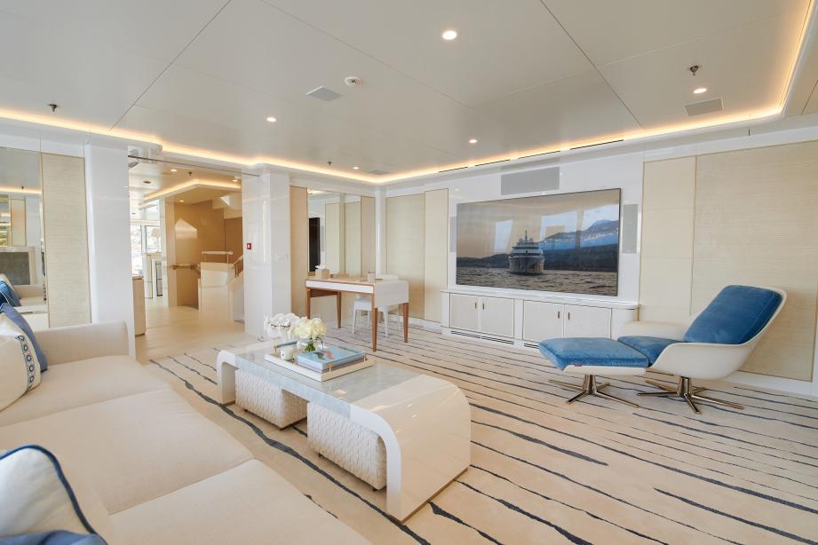 yacht Coral Ocean