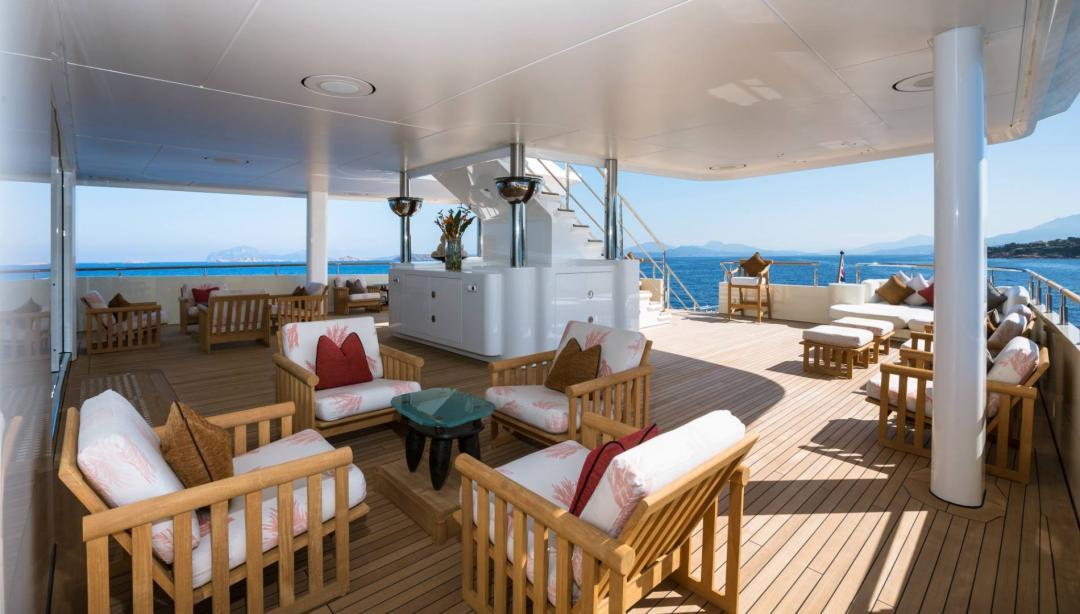 yacht Coral Ocean