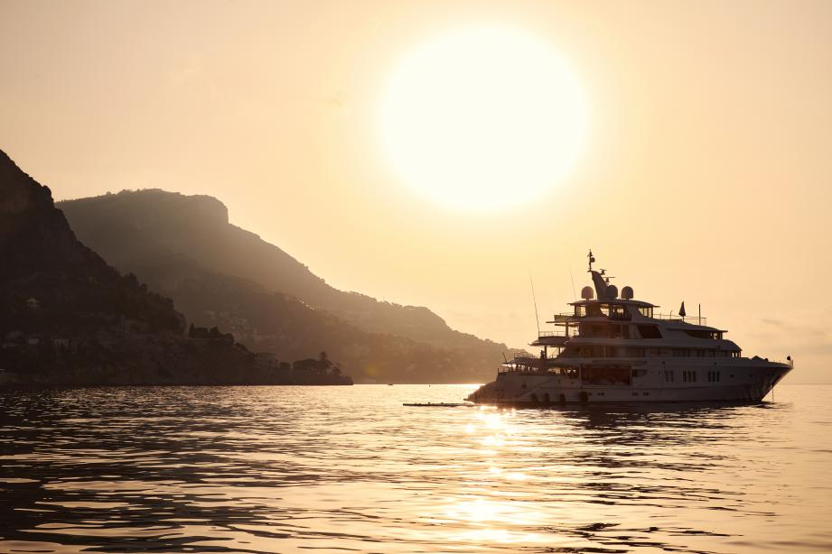 yacht Coral Ocean
