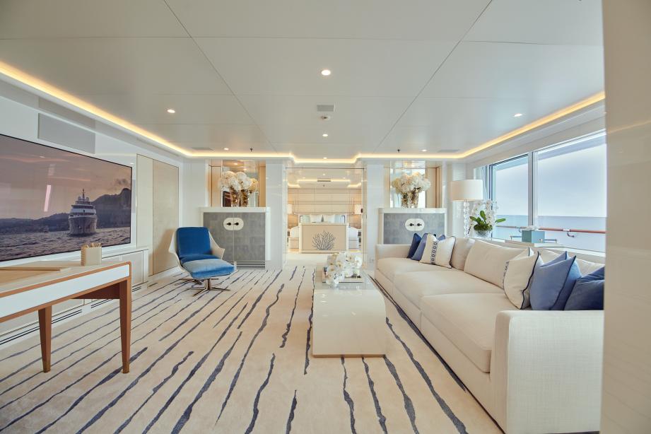 yacht Coral Ocean