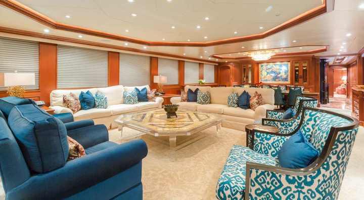 yacht Pure Bliss