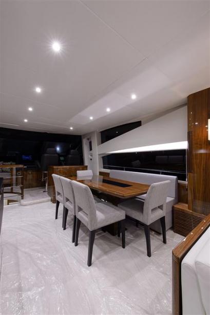 yacht Sunseeker 75