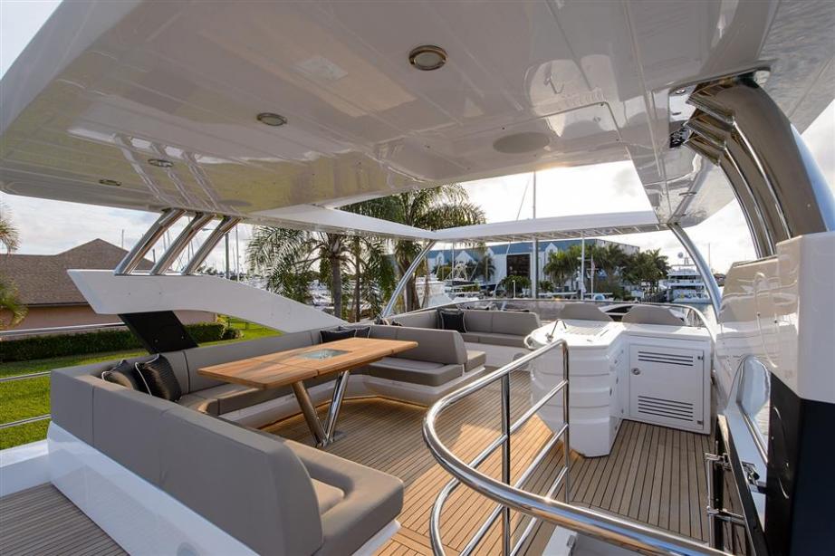 yacht Sunseeker 75