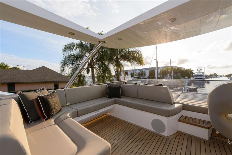 yacht Sunseeker 75