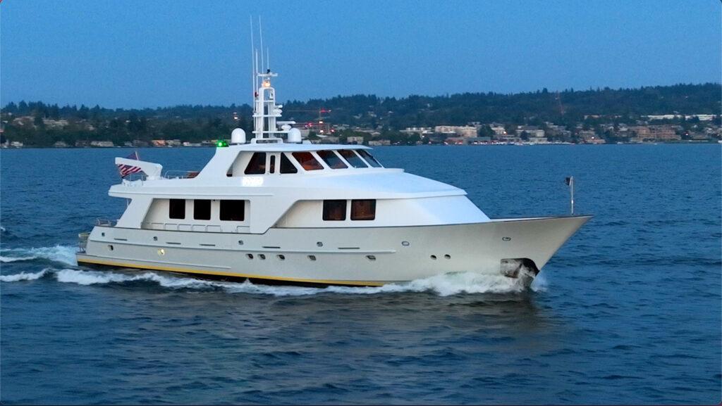 yacht Dozer