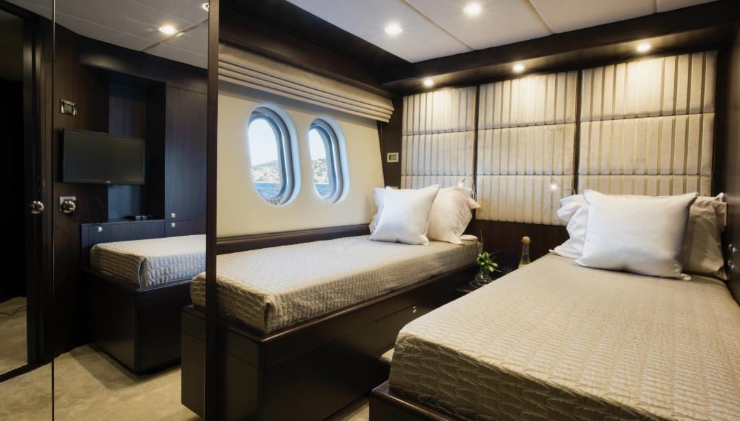 yacht Familybilt