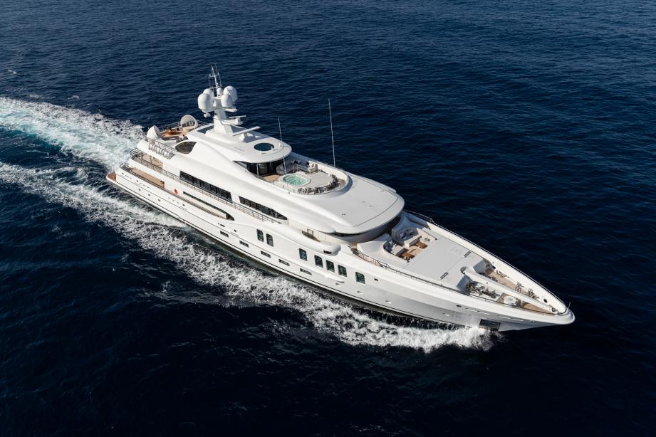 yacht Neninka