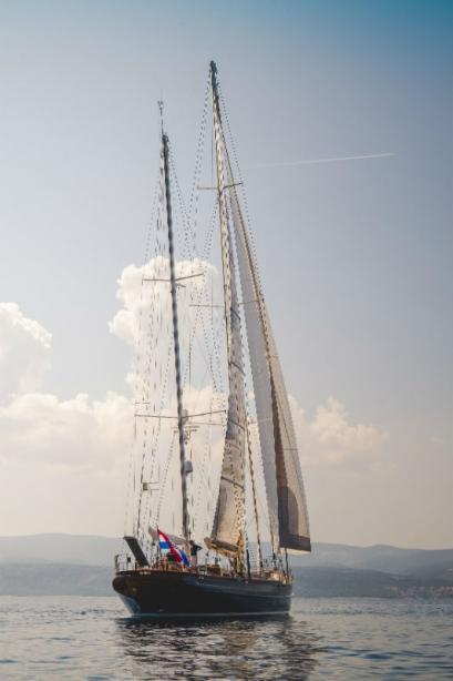yacht Lauran