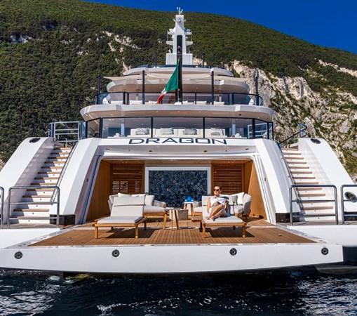 yacht My Dragon