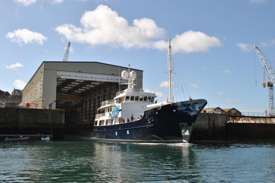 yacht Dardanella