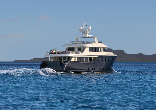 yacht Darwin 107