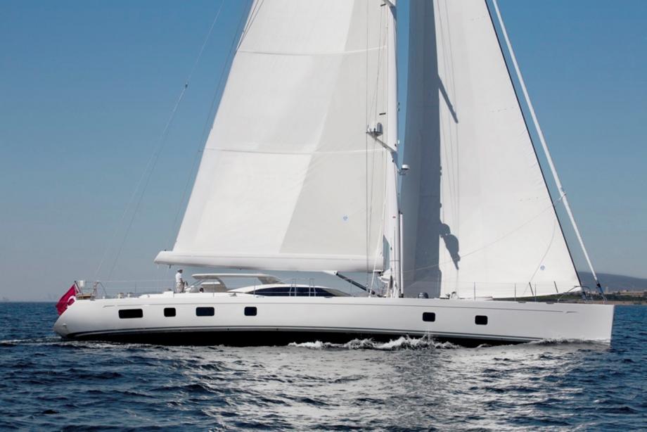 yacht Serafim