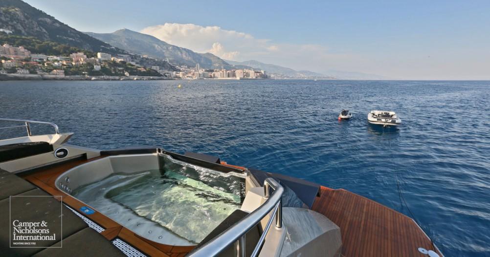 yacht DB9 52