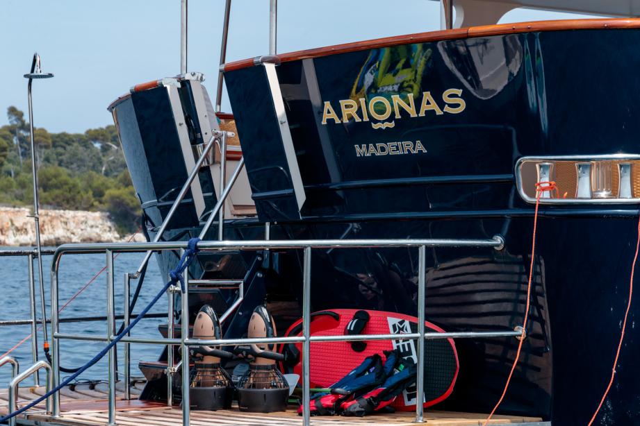 yacht Arionas