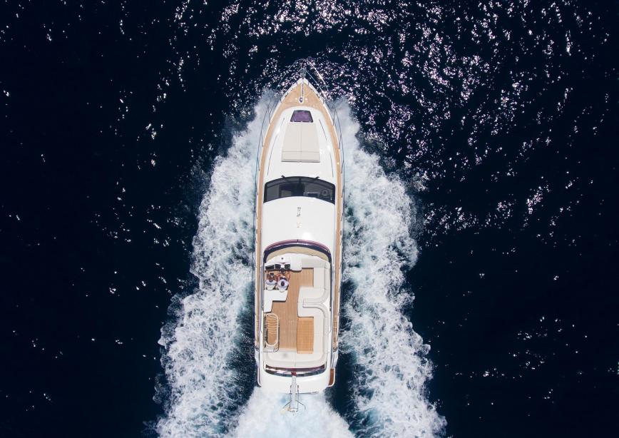 yacht Sideways