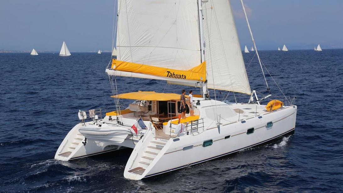 yacht Tahuata