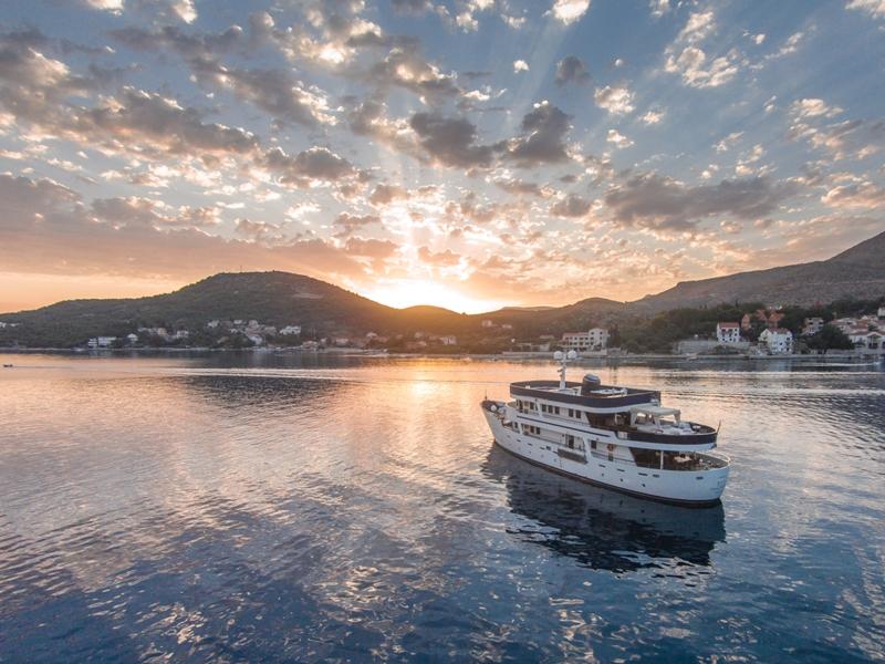 yacht Dona Del Mare