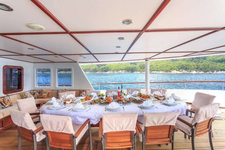 yacht Dona Del Mare