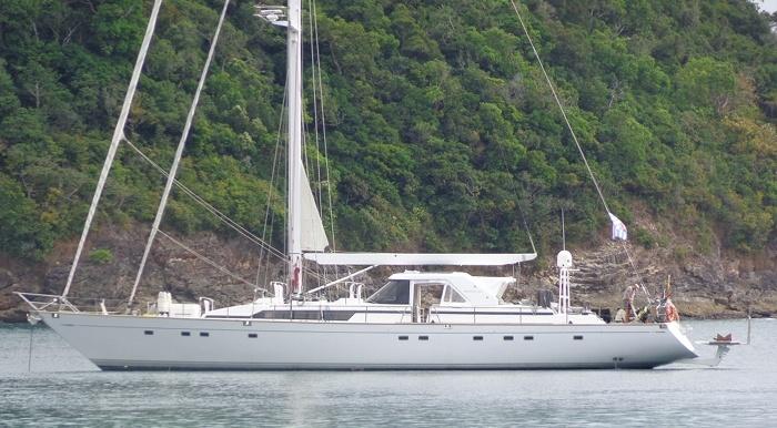 yacht Demoiselles