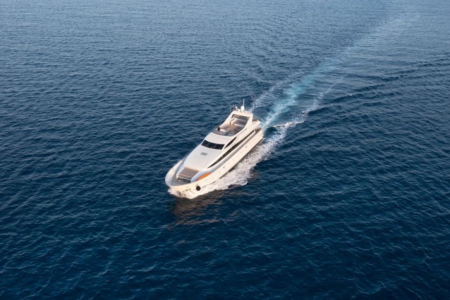yacht Tropicana