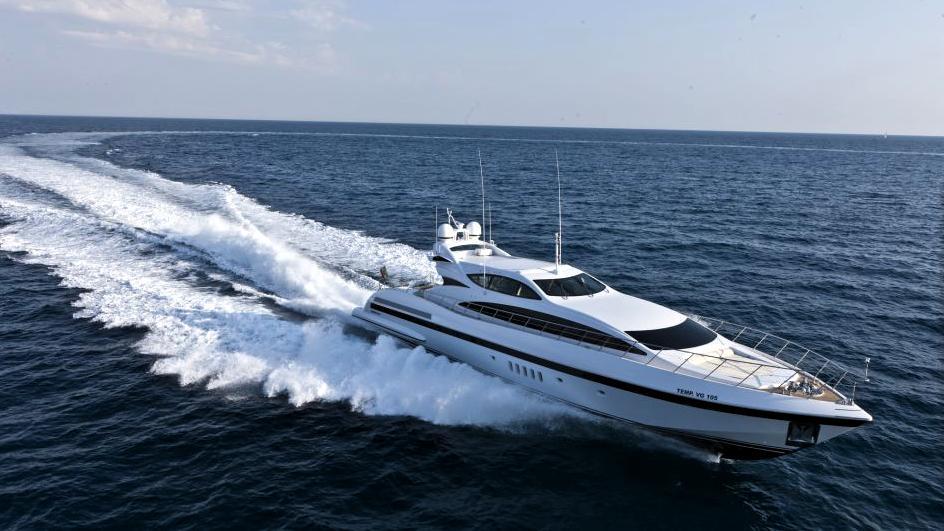 yacht Mach 2