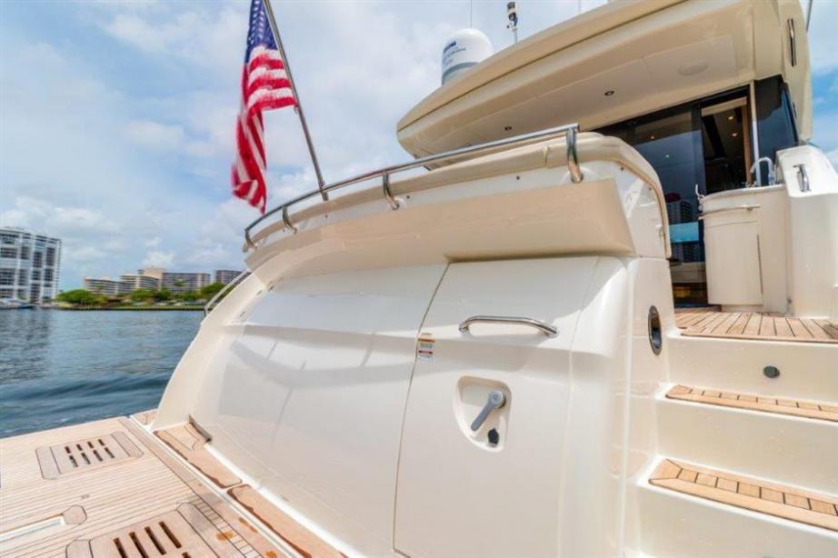 yacht Moon Over Miami