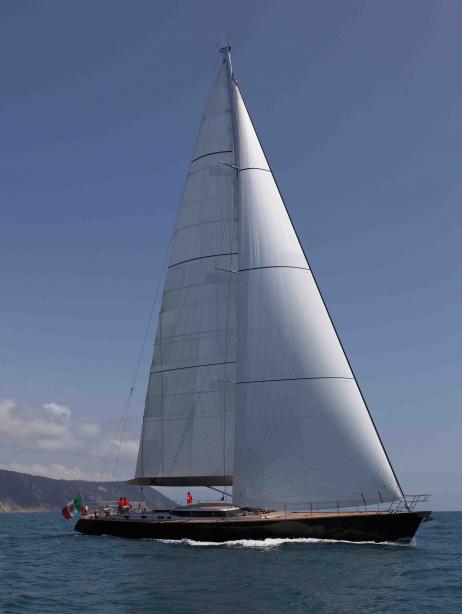 yacht Xnoi