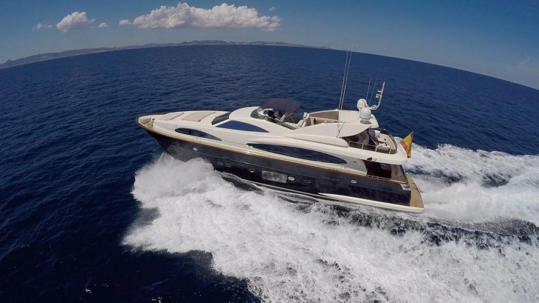 yacht Kirios