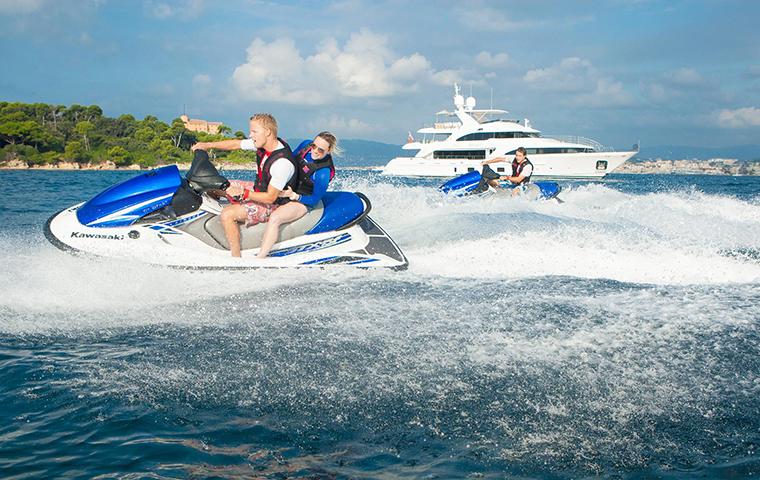 yacht Dynar