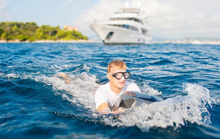 yacht Dynar