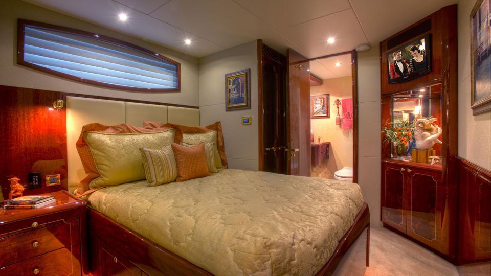 yacht Money for Nothing