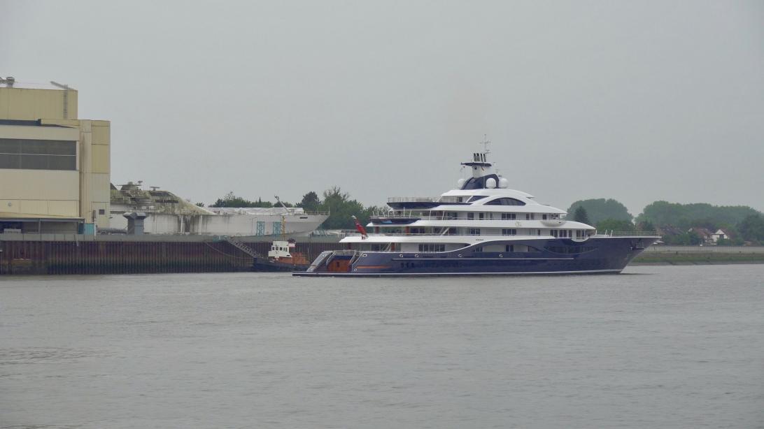 yacht Alaiya