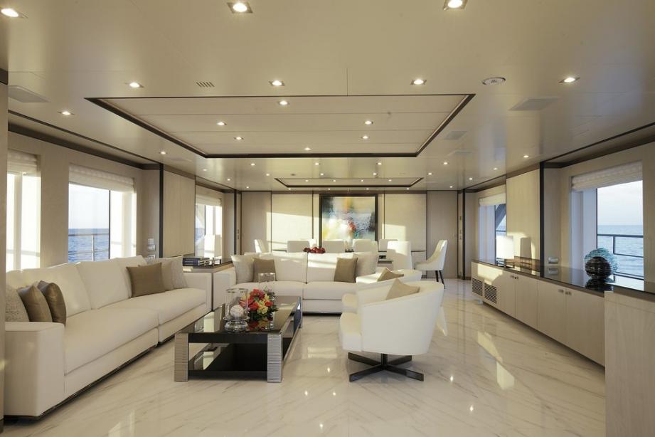 yacht Willow