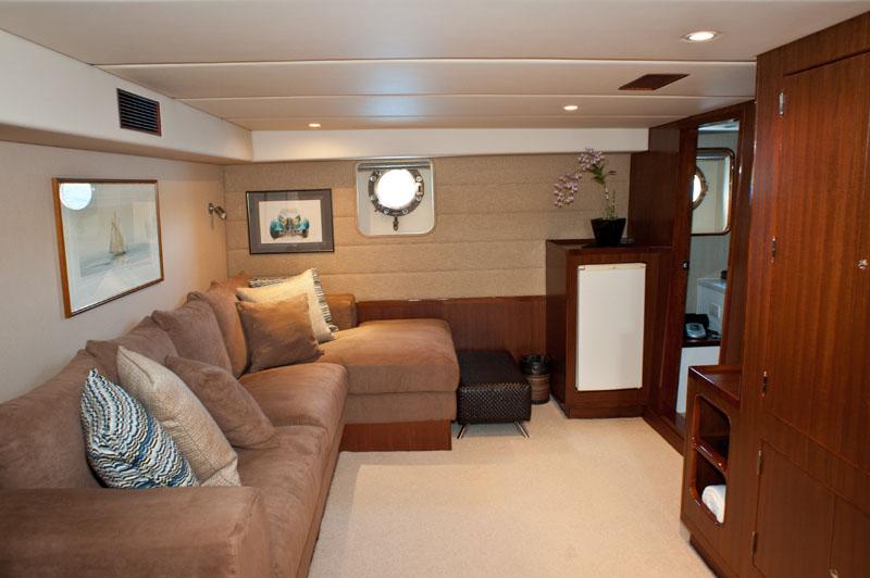 yacht Dr No