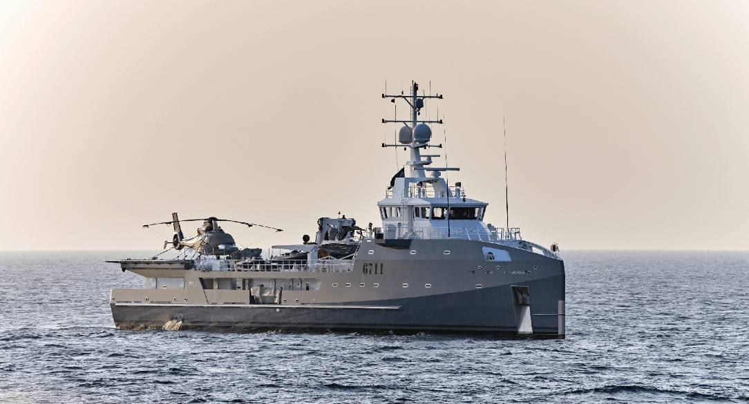 yacht 6711GEO