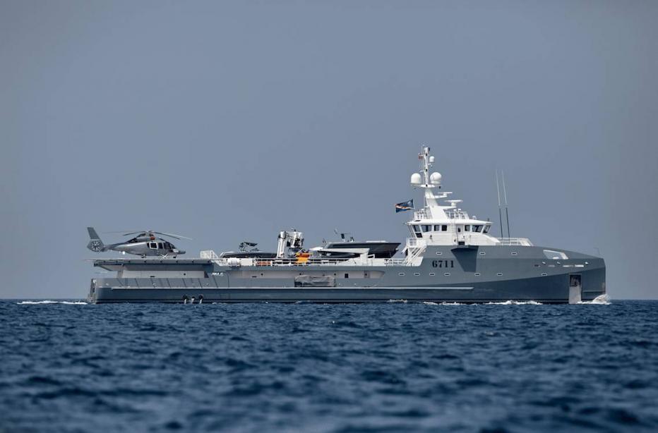 yacht 6711GEO