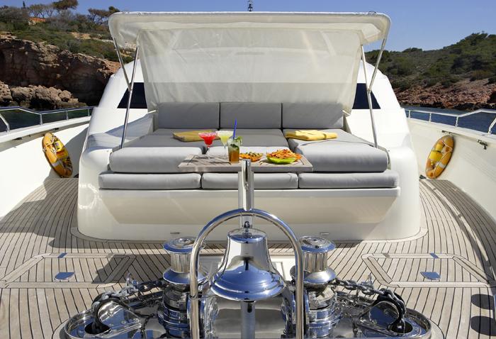 yacht Dragon