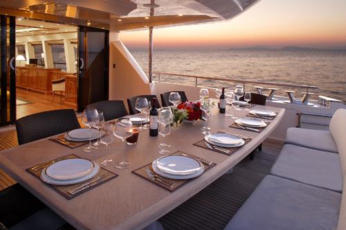 yacht Dragon