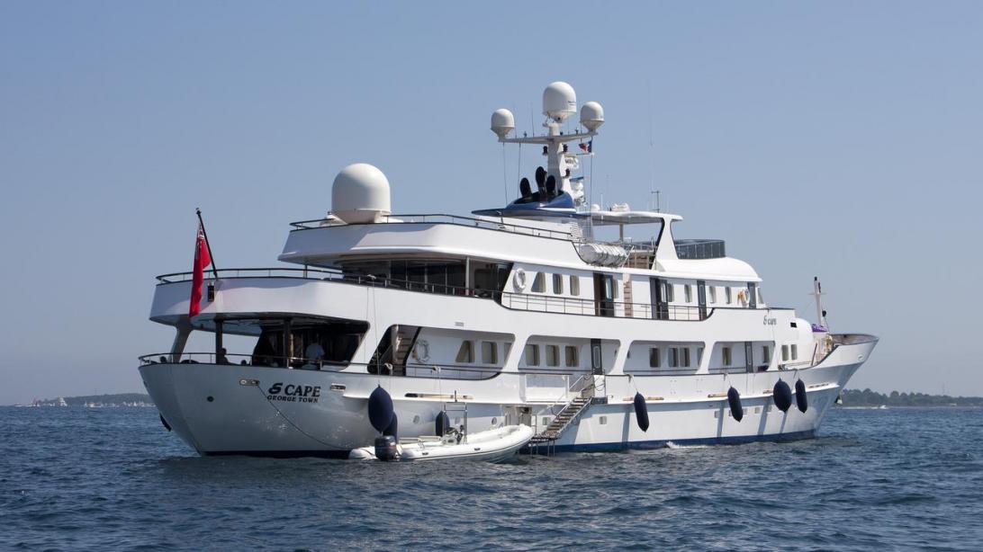 yacht Meserret II