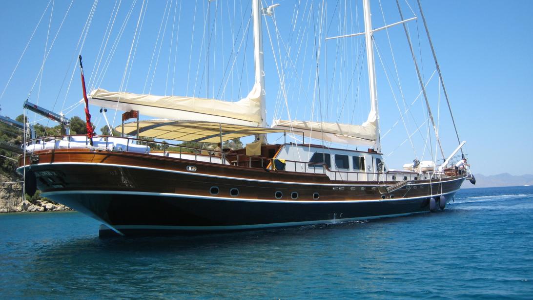 yacht Kaya Guneri V