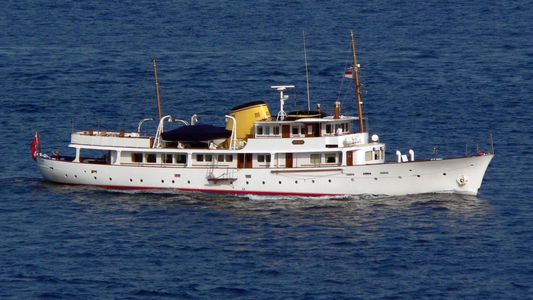yacht Istros