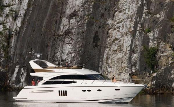 yacht Princess 62 Flybridge