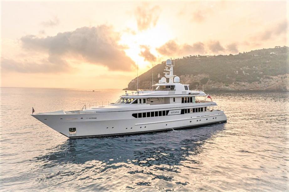 yacht Tasia