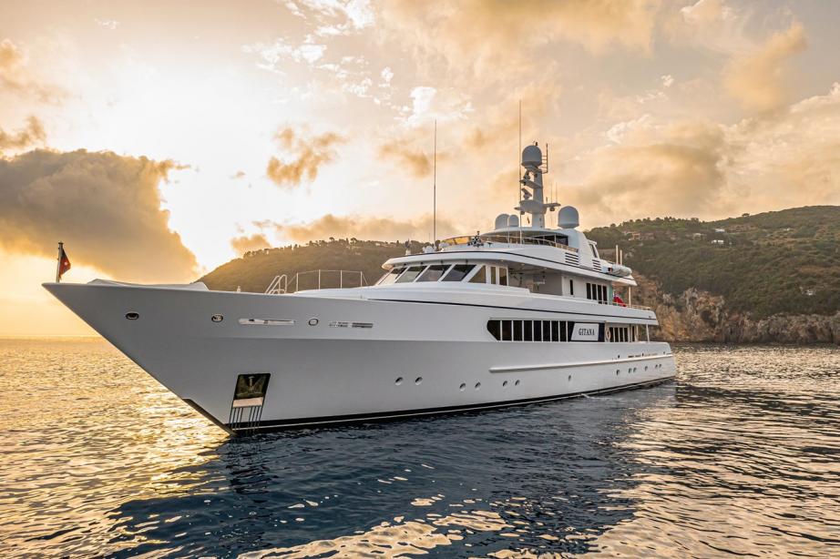 yacht Tasia