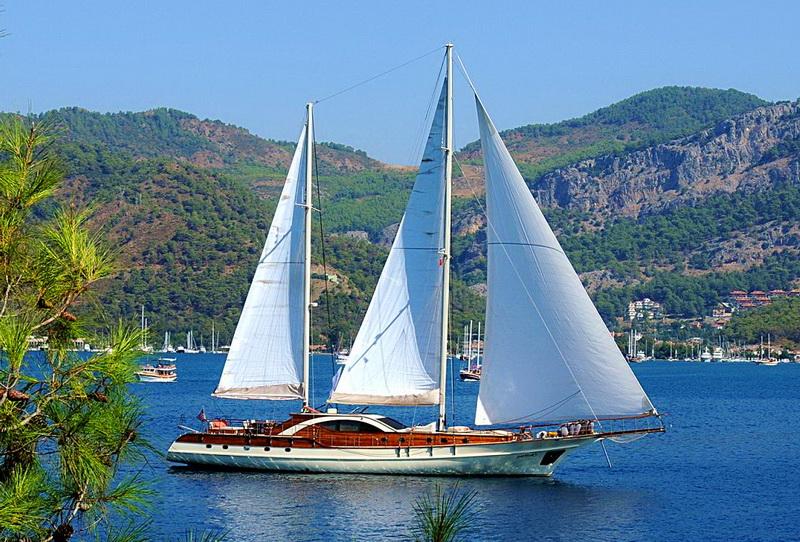 yacht Justiniano